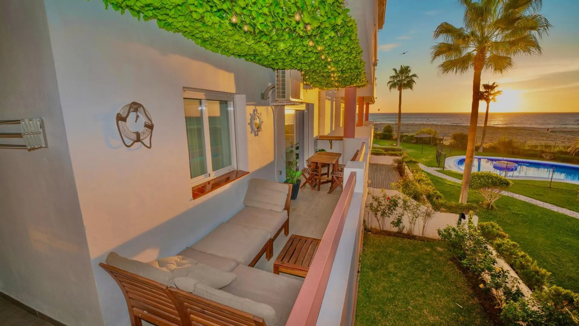 Apartasuites Royal Zahara, Maximo Confort Con Vistas Al Mar Zahara de los Atunes Spanyolország