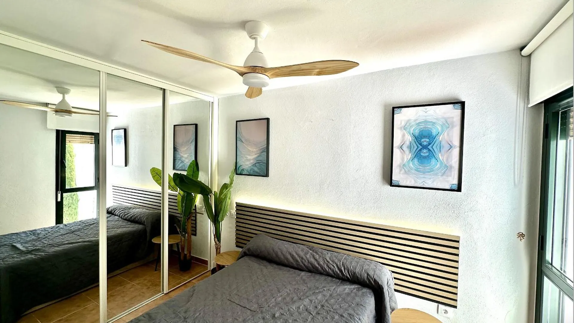 Apartasuites Royal Zahara, Maximo Confort Con Vistas Al Mar Zahara de los Atunes