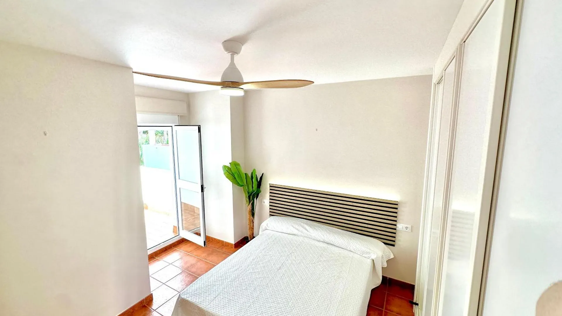 Apartasuites Royal Zahara, Maximo Confort Con Vistas Al Mar Zahara de los Atunes Apartment
