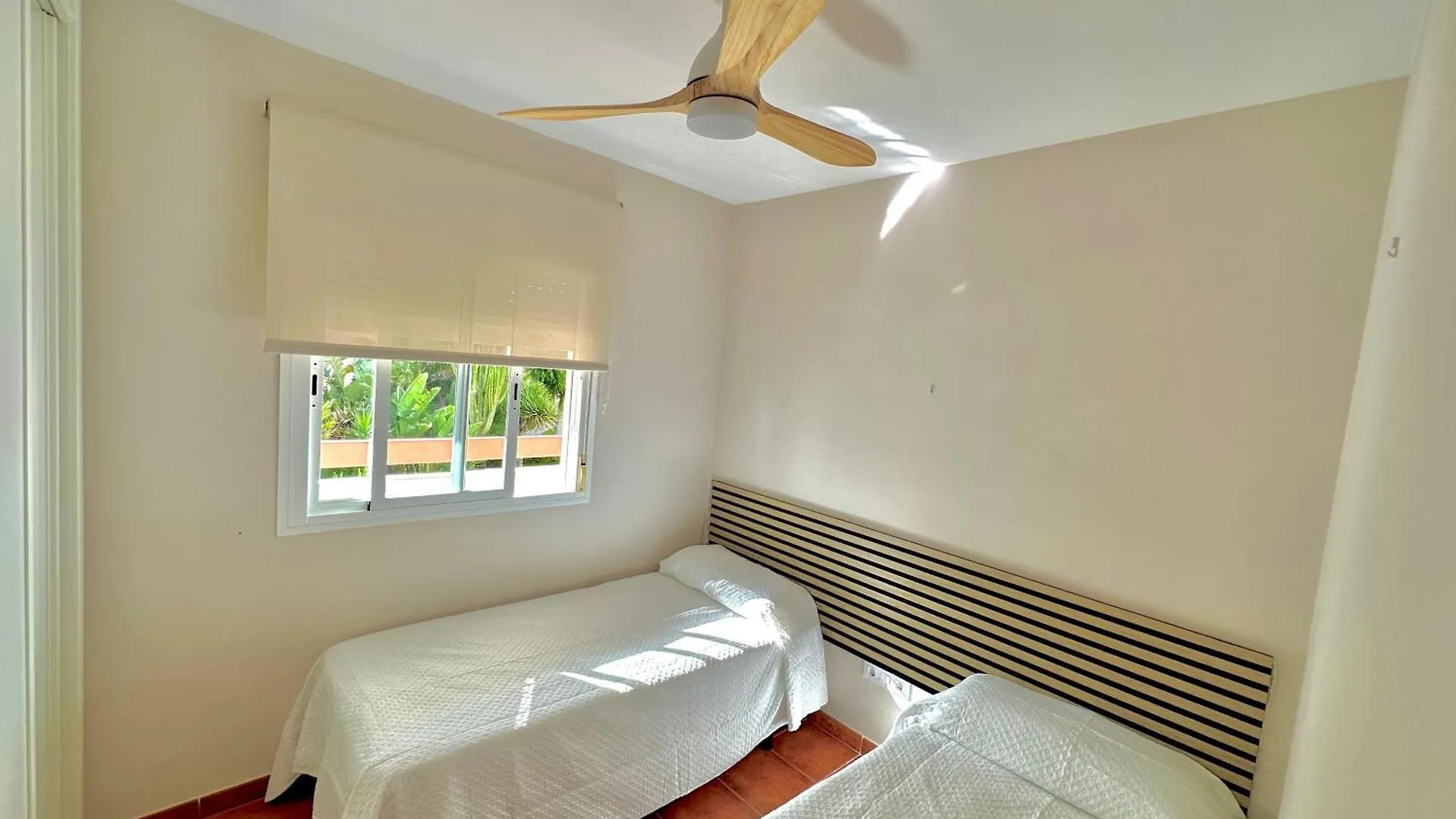 Apartasuites Royal Zahara, Maximo Confort Con Vistas Al Mar Zahara de los Atunes